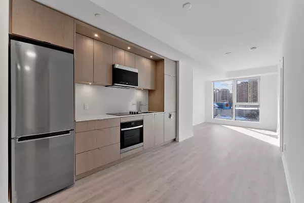 Toronto, ON M9A 0E5,25 Cordova AVE #413