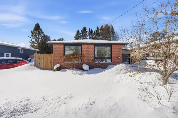Cobourg, ON K9A 4X9,577 Daintry CRES