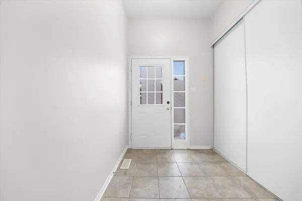 139 Sawmill Private, Billings Bridge - Riverside Park And Area, ON K1V 2E1