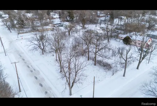 2320 Lincoln AVE, Saginaw, MI 48601