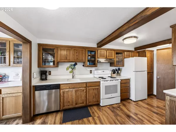 Florence, OR 97439,88426 2ND AVE