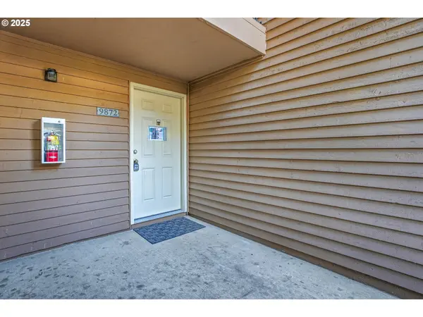 9872 SE TALBERT ST, Clackamas, OR 97015