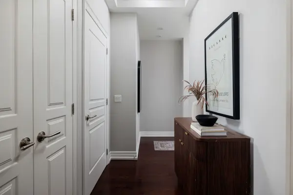 21 Burkebrook PL #416, Toronto C12, ON M4G 0A2