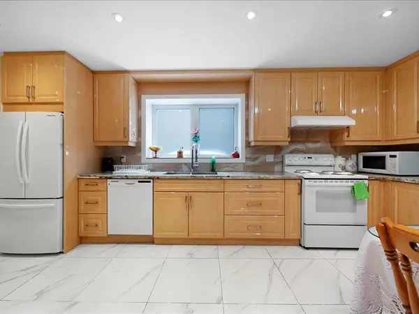 132 Browns Line, Toronto W06, ON M8W 3T2