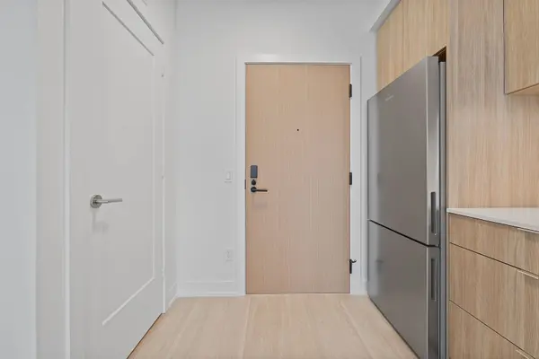 Toronto, ON M9A 0E5,25 Cordova AVE #614