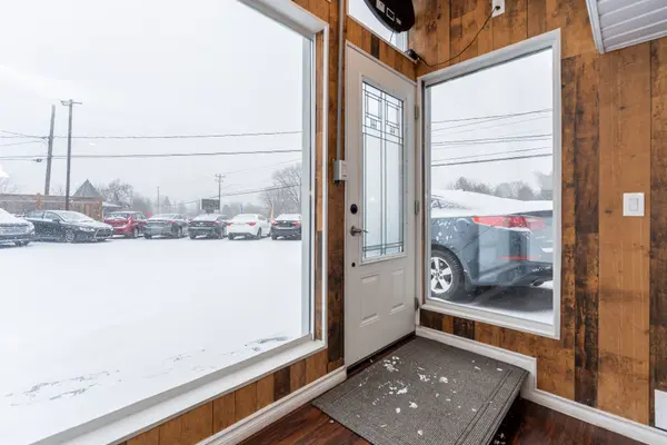 4 Beaumont CRES, Guelph, ON N1E 6A7