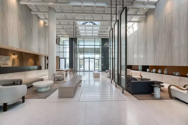 Vaughan, ON L4K 0R2,8 Interchange WAY #5501