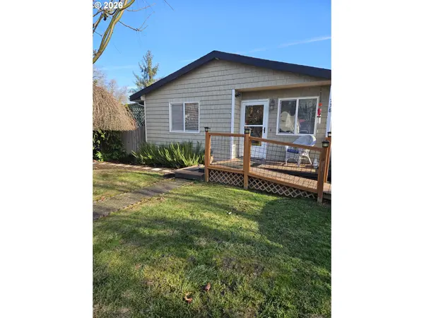 Carlton, OR 97111,738 S 2ND ST