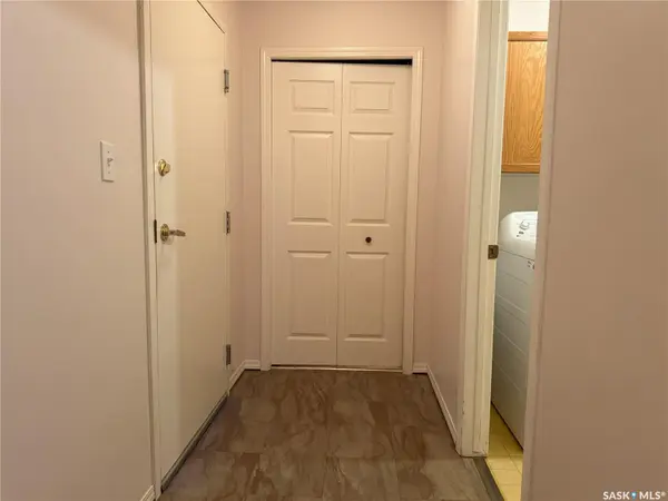 102 1st AVENUE #103, Caronport, SK S0H 0S0