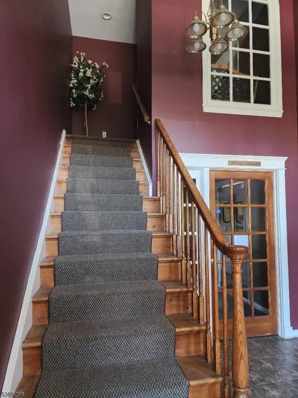 82 Newark Pompton Tpke, Riverdale Boro, NJ 07457