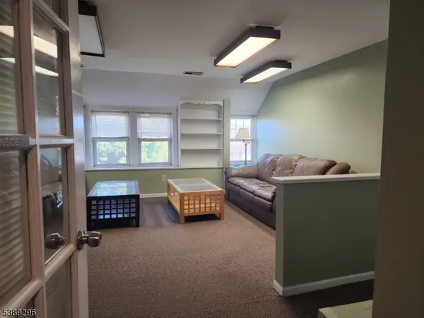 82 Newark Pompton Tpke, Riverdale Boro, NJ 07457