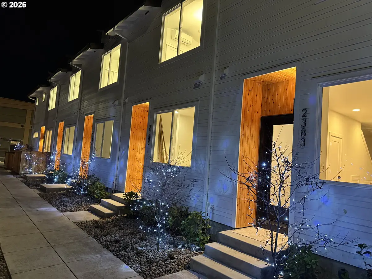 2387 SE 43rd AVE, Portland, OR 97206