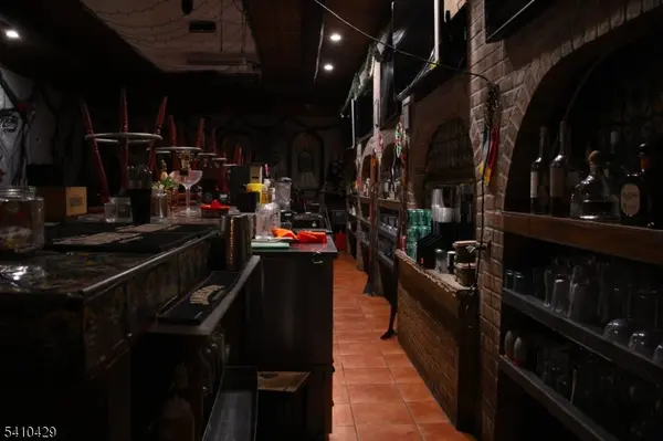 105 Linden Rd, Roselle Boro, NJ 07203