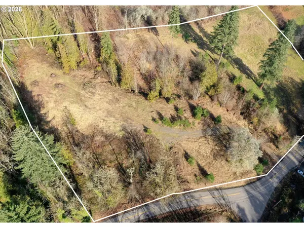 Siercks RD, Scappoose, OR 97056