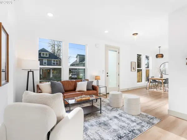 1245 SW Hume CT, Portland, OR 97219