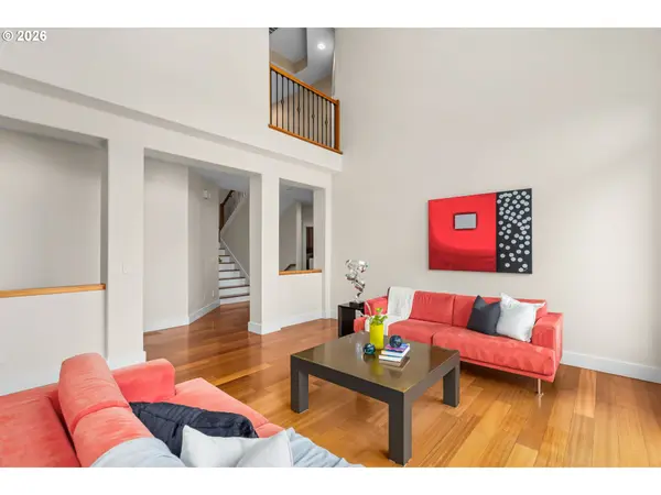 10126 NW ASH CT, Portland, OR 97231