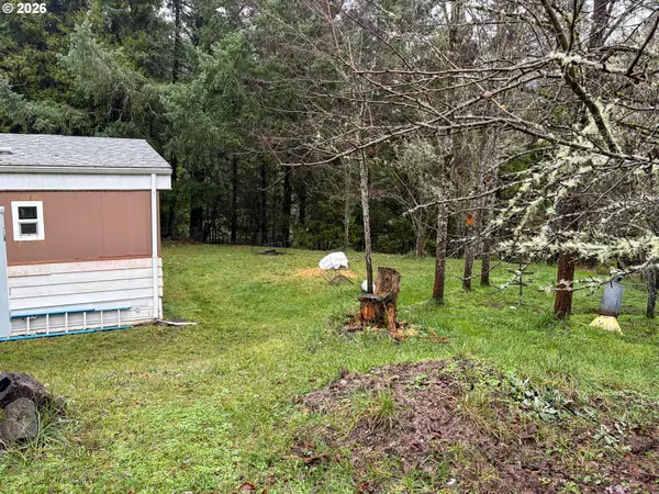 Glide, OR 97443,225 DORALEEN LN