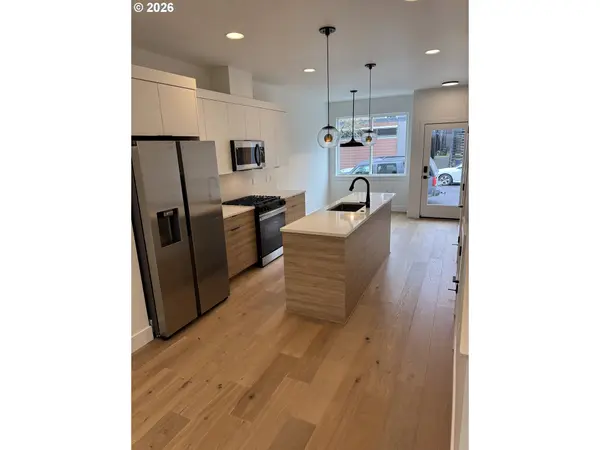 2387 SE 43rd AVE, Portland, OR 97206