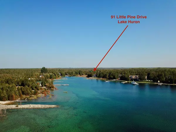 Northern Bruce Peninsula, ON N0H 1W0,91 Little Pine DR