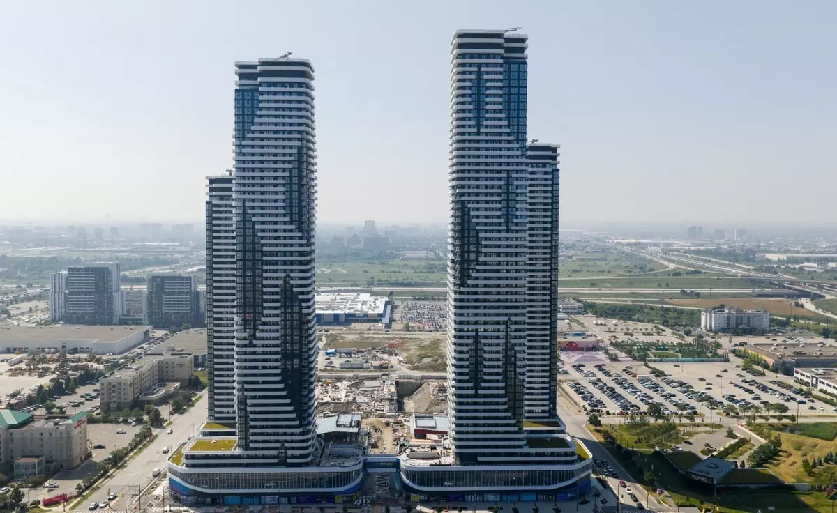 Vaughan, ON L4K 5Z7,8 Interchange WAY #5210