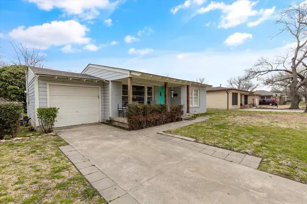 4228 Winfield Avenue, Fort Worth, TX 76109