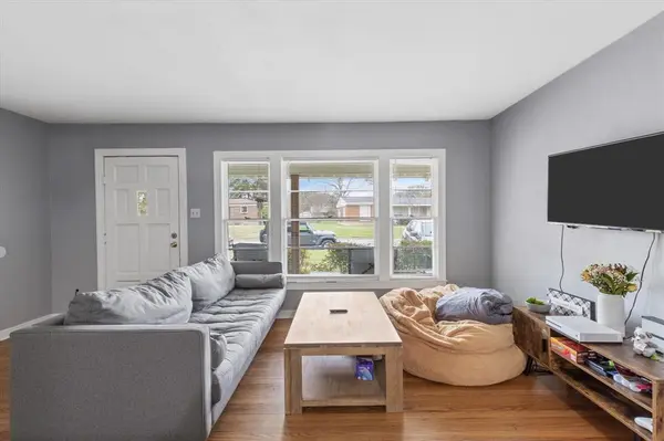 4228 Winfield Avenue, Fort Worth, TX 76109