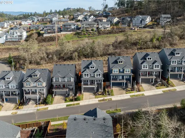 2533 ROCKROSE LN, Eugene, OR 97403