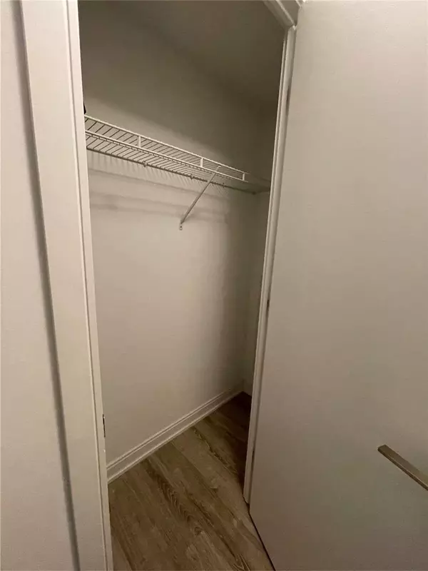 Toronto C08, ON M4Y 0C3,50 Charles ST E #710