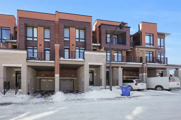 Aurora, ON L4G 7B6,16 Griffith ST