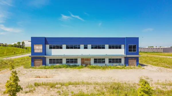 2479 Bonder RD, London South, ON N6M 0E7