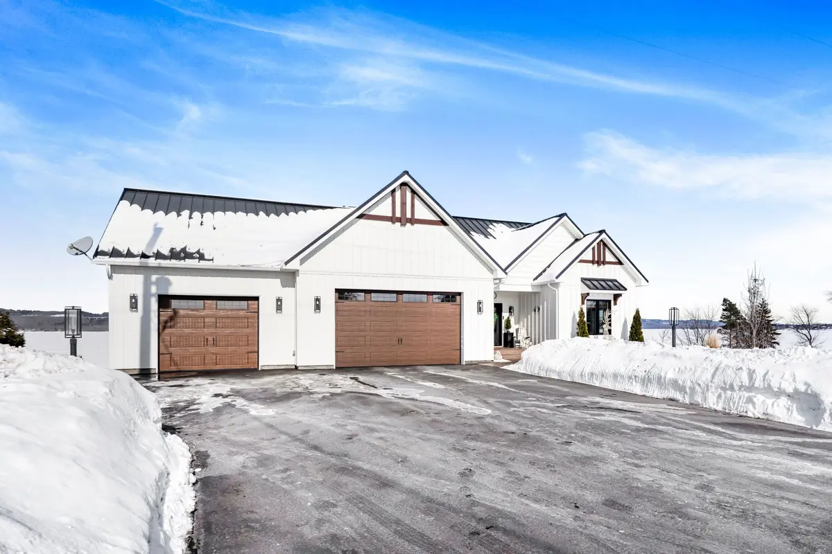 Champlain, ON K0B 1K0,1780 Bay RD