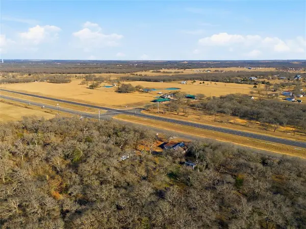 1469 Highway 31, Axtell, TX 76624