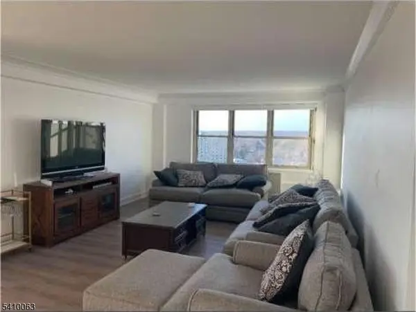 28 Riverside Ave Riv Twr #11H, Red Bank Boro, NJ 07701