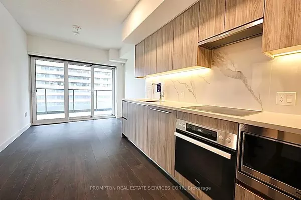 Toronto, ON M5V 0X4,3 Concord Cityplace WAY #5006