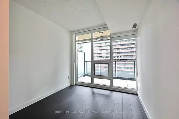 Toronto, ON M5V 0X4,3 Concord Cityplace WAY #5006