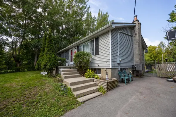 Cobourg, ON K9A 4J9,9144 Dale RD