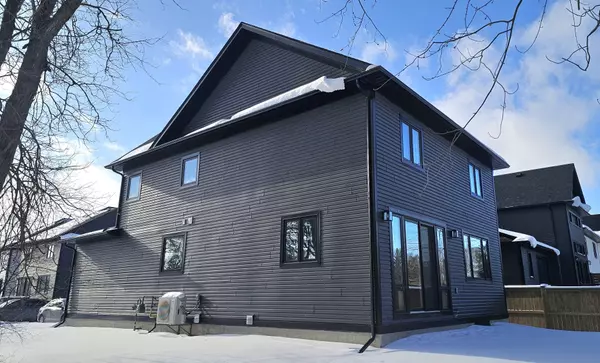 Ingersoll, ON N5C 0E6,20-297 Whiting ST