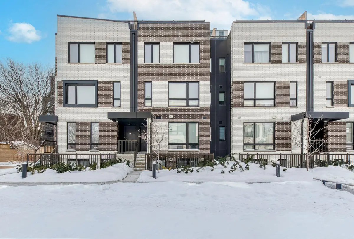 Toronto, ON M6N 0B5,10 Ed Clark Gardens BLVD #13