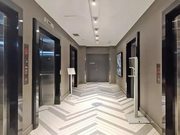 Toronto, ON M5S 0A6,65 St Mary ST #1702