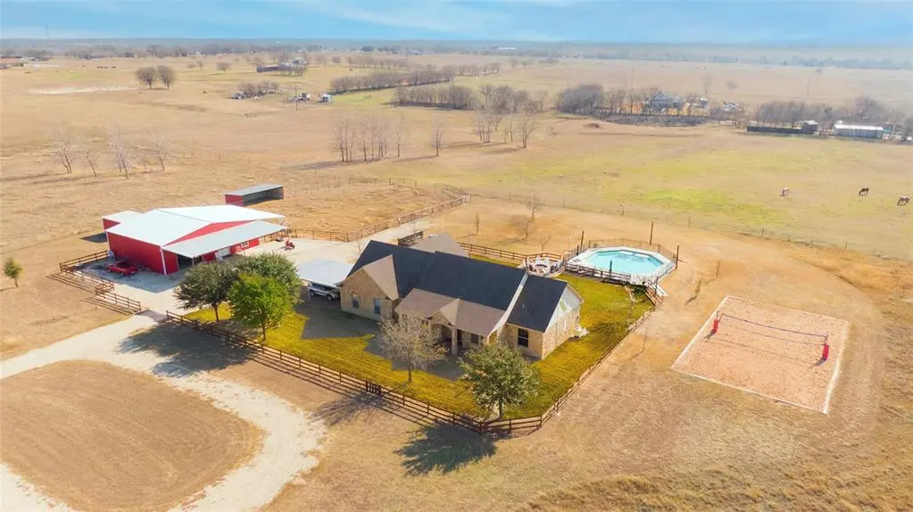 313 Wolf Creek Road, Lorena, TX 76655