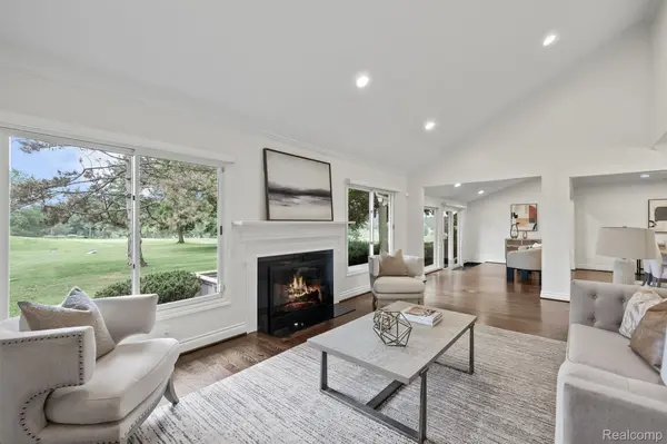 1795 Golf Ridge DR, Bloomfield Hills, MI 48302