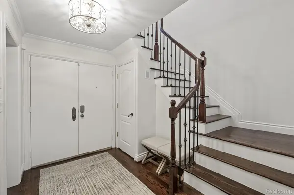 1795 Golf Ridge DR, Bloomfield Hills, MI 48302