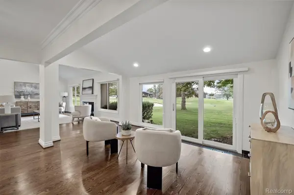 1795 Golf Ridge DR, Bloomfield Hills, MI 48302