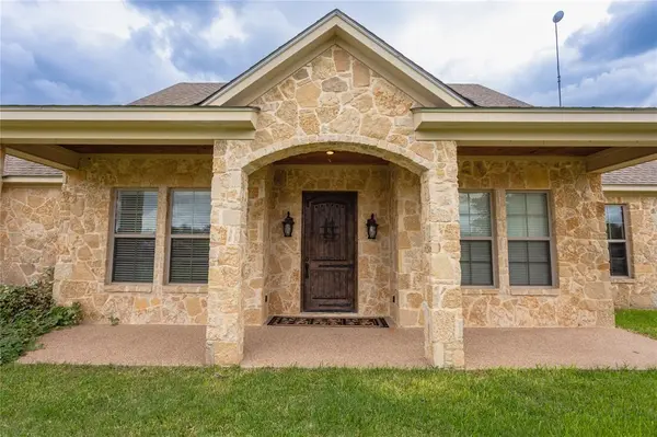 313 Wolf Creek Road, Lorena, TX 76655
