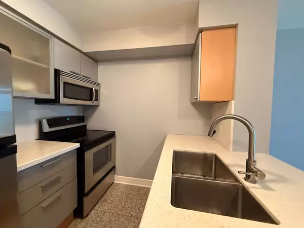 Toronto C14, ON M2N 7J6,16 Harrison Garden BLVD #1711