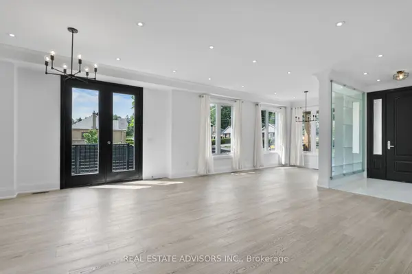 69 Fenwood HTS, Toronto E08, ON M1M 2W1