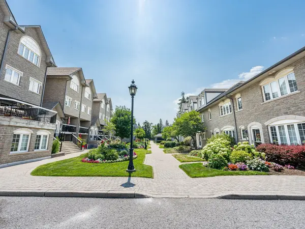 1995 Royal RD #136, Pickering, ON L1V 6V9