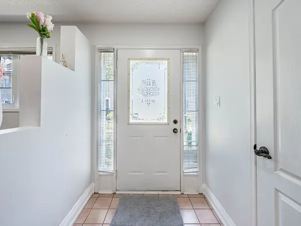 1995 Royal RD #136, Pickering, ON L1V 6V9