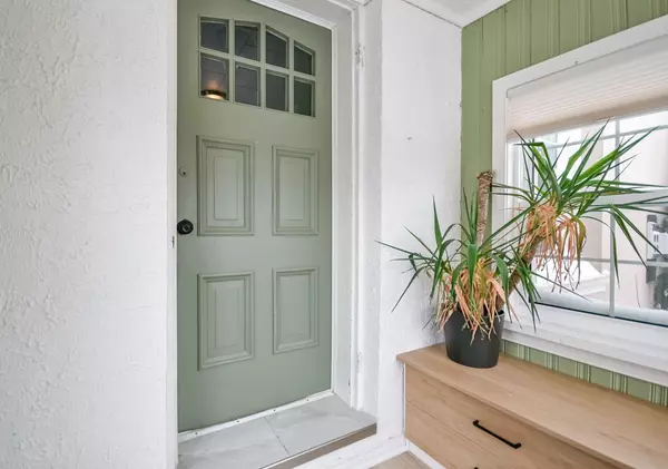 Springwater, ON L0L 1P0,15 Stone ST