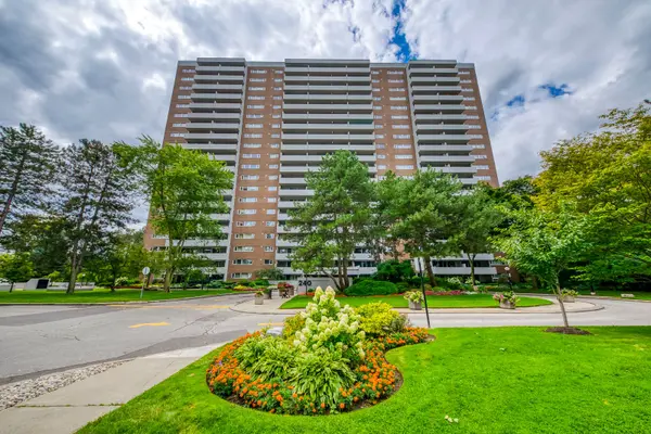 240 Scarlett RD #405, Toronto W03, ON M6N 4X4